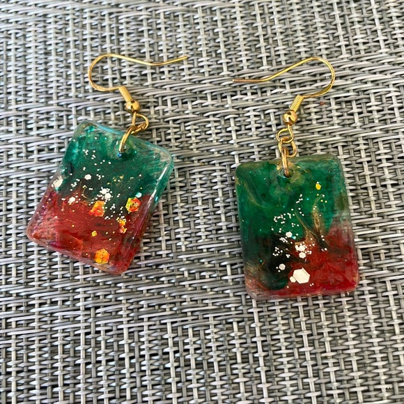Handmade Festive Small Holiday Vibes Earrings Green and Red Oval - Picture 9 of 10